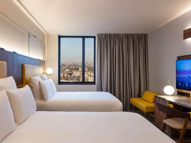 Deluxe Family Room, 2 Rooms, 4 Double Beds, View Of Paris